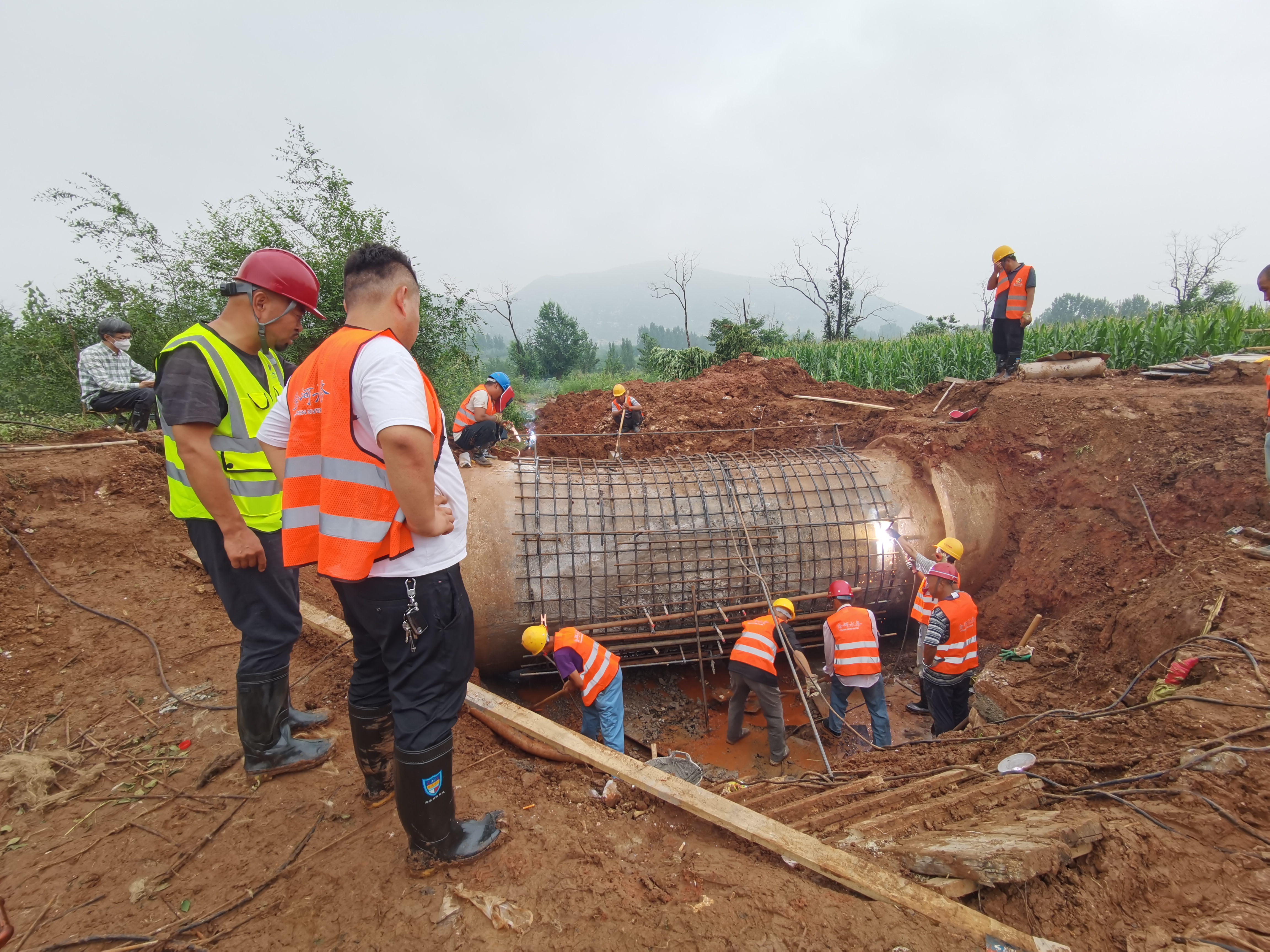 战洪峰 堵漏点 保供水 FH最新网页登录打赢60小时抢险攻坚战