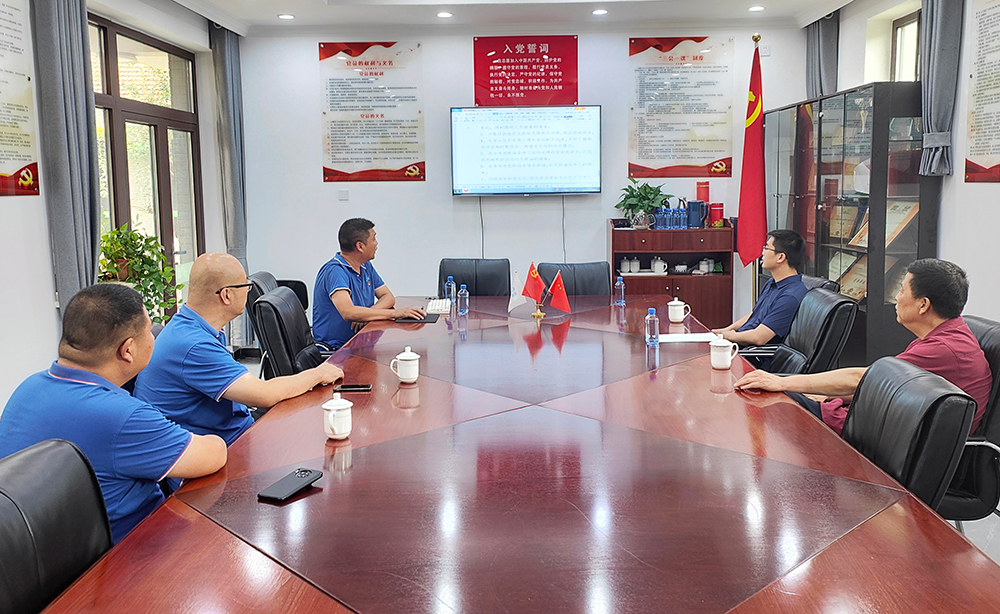 闻汛而动 向雨而行 FH最新网页登录领导“向前一步”驻守防汛第一线